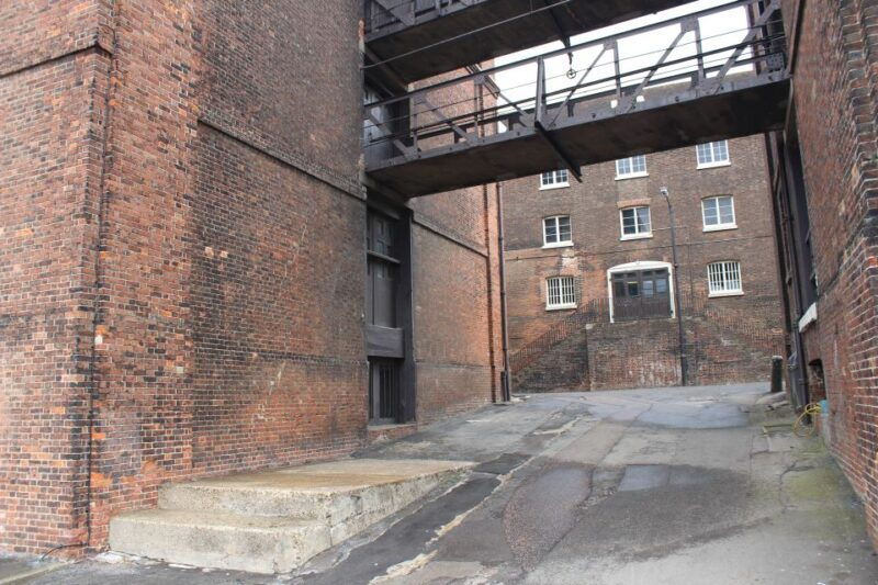 chatham-historic-dockyard-call-the-midwife-tour