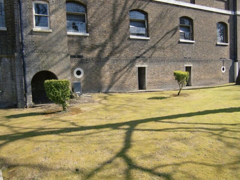 chatham-historic-dockyard-call-the-midwife-tour
