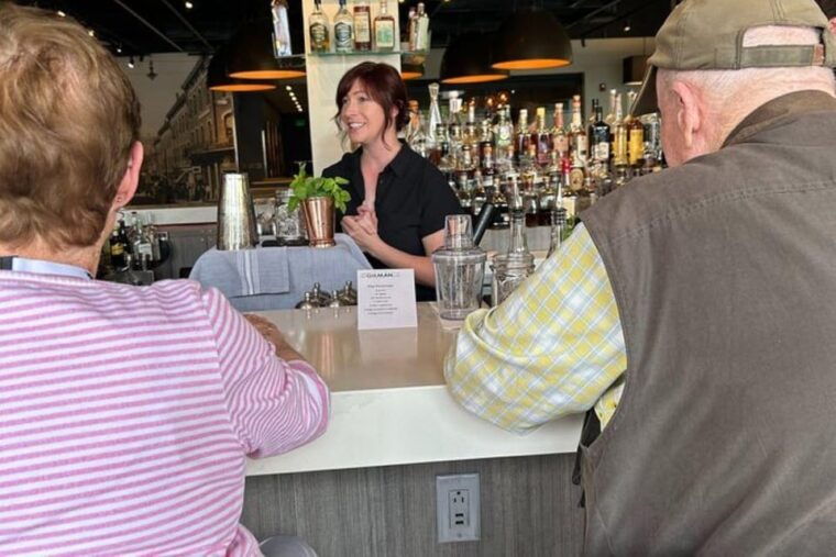 chattanooga-group-cocktail-making-class