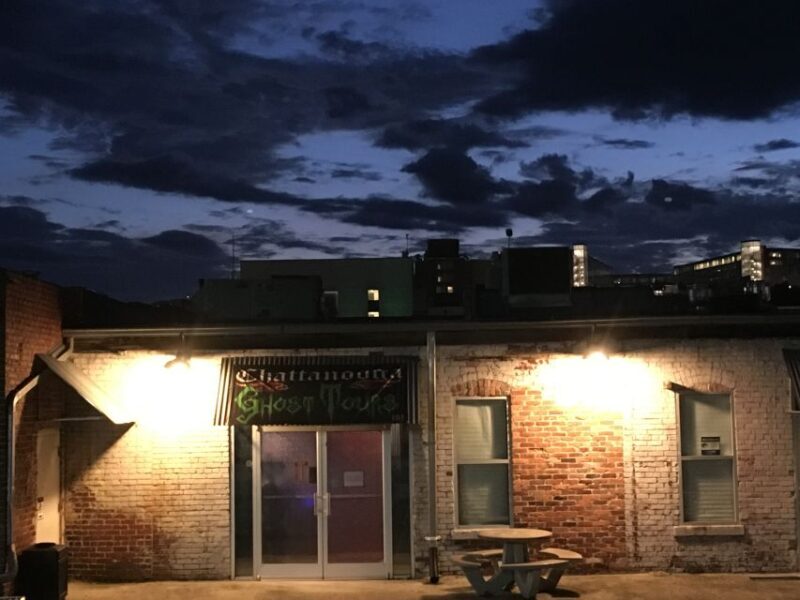 Chattanooga: Original Local Award-Winning Walking Ghost Tour - Key Points