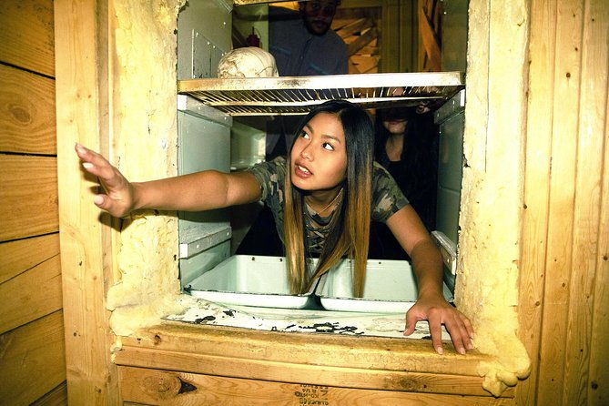 chattanooga-vaccine-search-for-the-zombie-cure-escape-room-admission-ticket-2