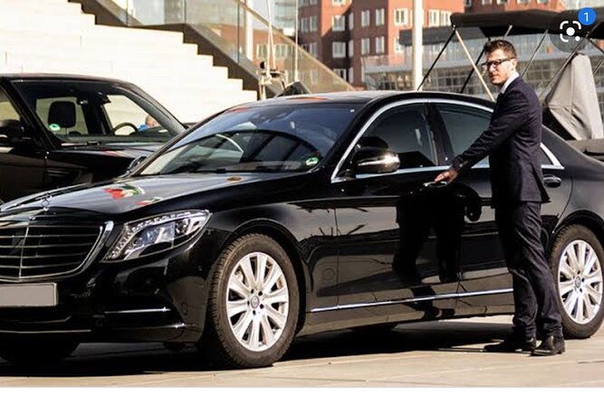 chauffeur-service-for-airport-transfers-in-london-2025