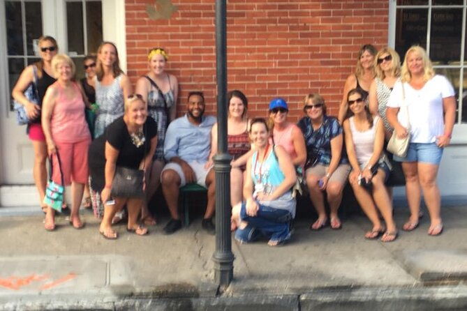 cheers-new-orleans-cocktails-history-voodoo-paranormal-tour