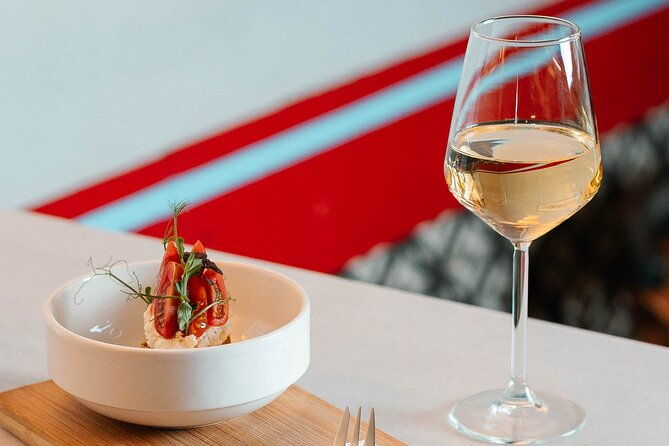 cheers-to-6-dairing-wines-tasting-and-food-pairing-in-athens