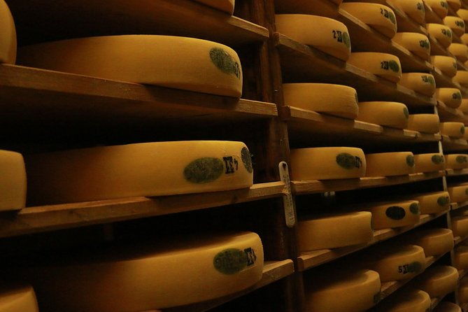 cheese-chocolate-and-wine-in-the-bern-region-from-luzern