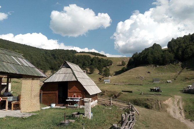 cheese-farm-tour-in-the-katun