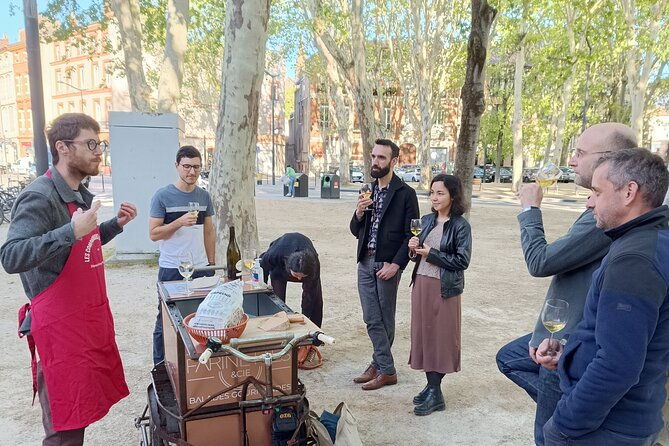 cheese-food-tour-through-downtown-toulouse