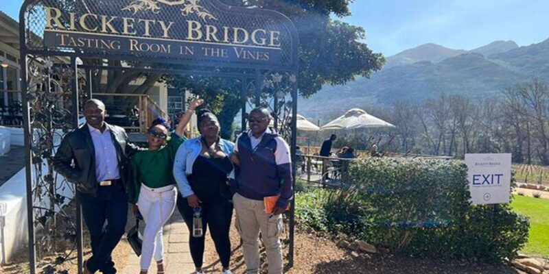 Cheetah Outreach and Award-Winning Winelands Full Day Tour - Potential Drawbacks