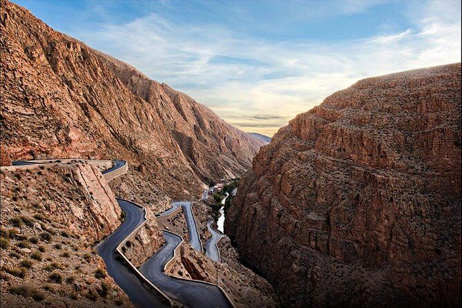 Chefchaouen Private 6-Days Tour from Marrakech via Merzouga and Casablanca - The Detailed Experience: What to Expect on This Moroccan Adventure