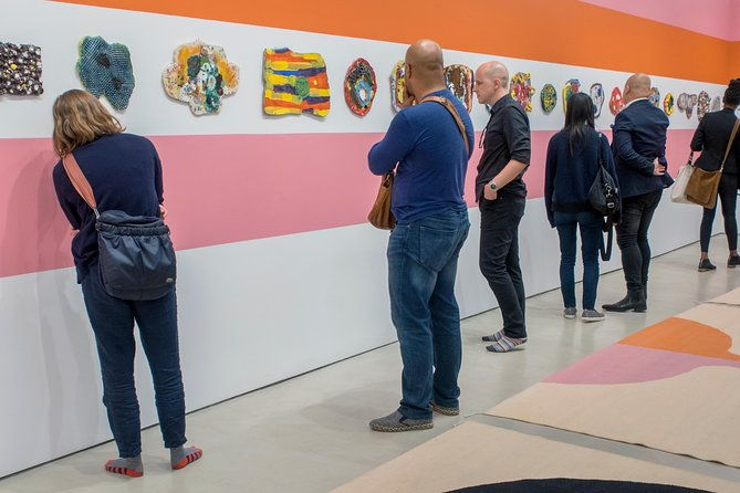 chelsea-contemporary-art-tour-with-nyc-professional-art-critic