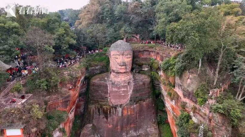 chengdu-3-day-private-tour-with-panda-and-buddha
