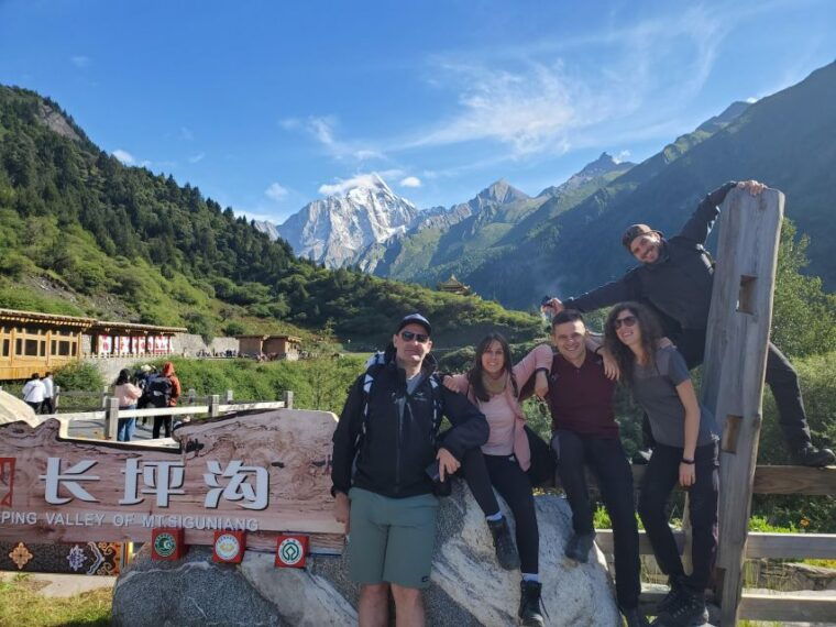 chengdu-6-day-mt-siguniang-dafeng-erfeng-climbing-tour