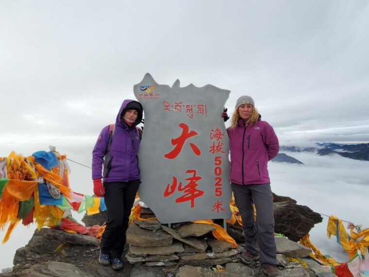 chengdu-6-day-mt-siguniang-dafeng-erfeng-climbing-tour