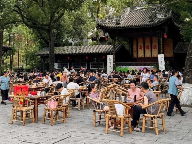 Chengdu: Baba-tea, Hotpot & Bar Local Lifestyle Tour - Overall Value and Suitability