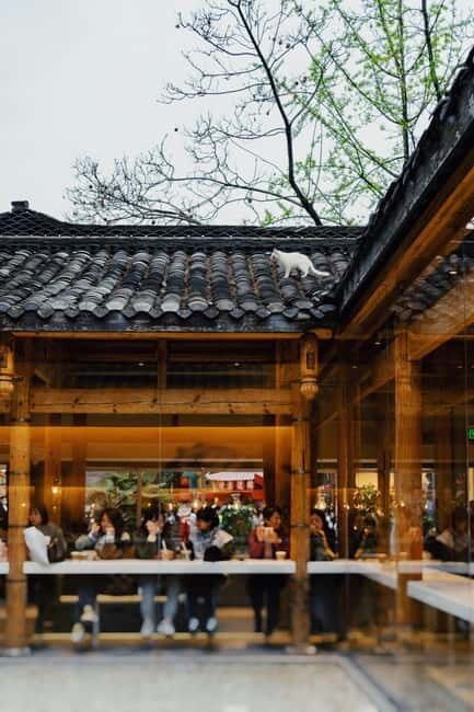 Chengdu: City Walking Tour with Food and Culture Stops - Chengdu Museum: A Cultural Treasure Trove