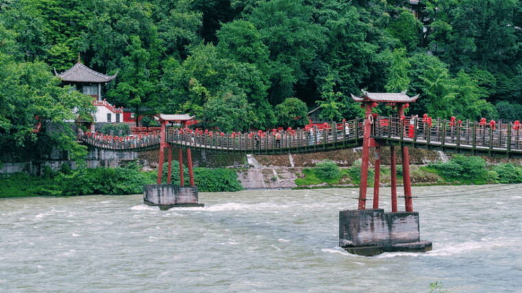 chengdu-dujiangyan-worlds-oldest-water-conservancy-project
