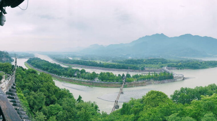 chengdu-dujiangyan-worlds-oldest-water-conservancy-project