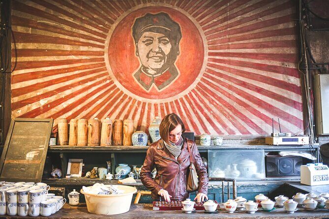 Chengdu Full-Day Tour Pandas, Teahouse and Tuktuk Food Tour - Authentic Experiences as Highlighted by Reviewers