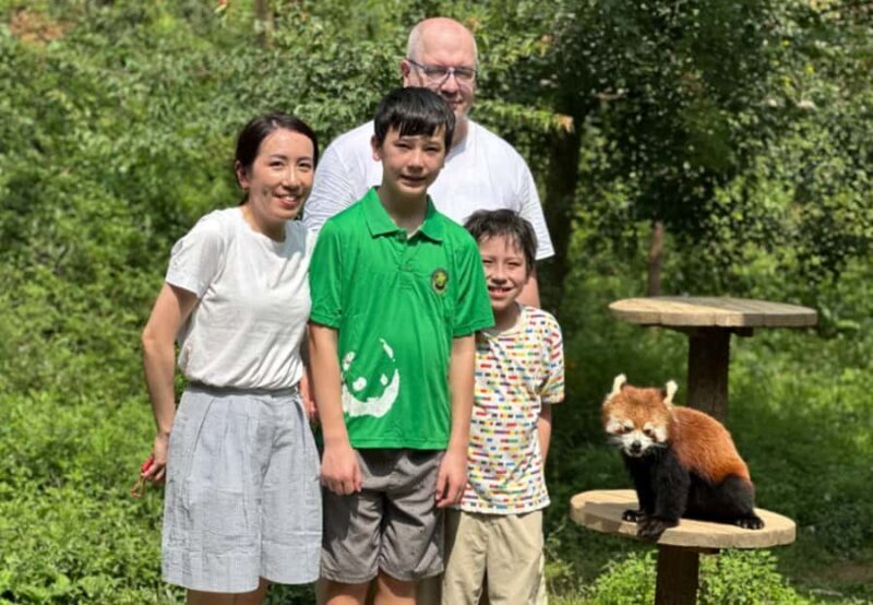 Chengdu: Giant Panda Base Tour with Panda Nutrition Class - Practical Details and What to Expect