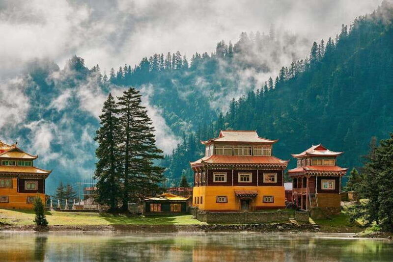 chengdu-jiuzhaigou-enchanted-landscapes-tour