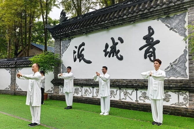 Chengdu Kung Fu Panda Tour Tai Chi, Martial Arts and Panda Base - Value for Money