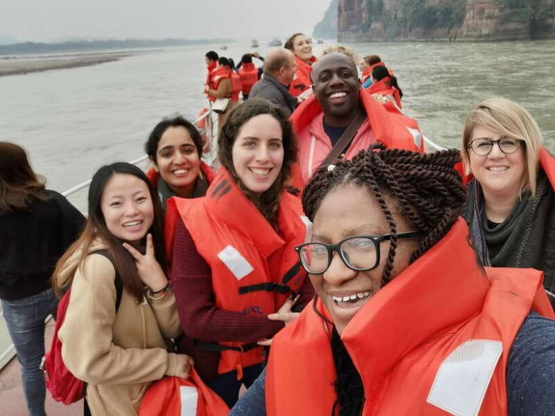 chengdu-leshan-buddha-and-emeishan-guided-2-day-trip