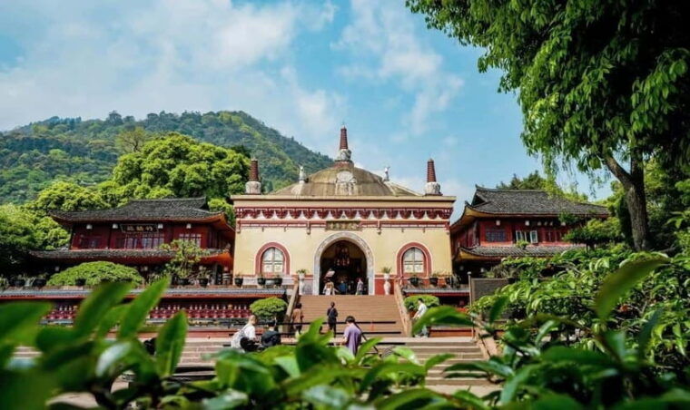 chengdu-leshan-buddha-and-emeishan-guided-2-day-trip