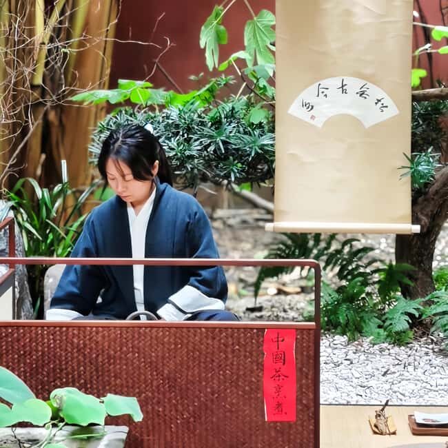 Chengdu: Local Culture Highlights One Day Private Tour - An Authentic Day in Chengdu: What to Expect