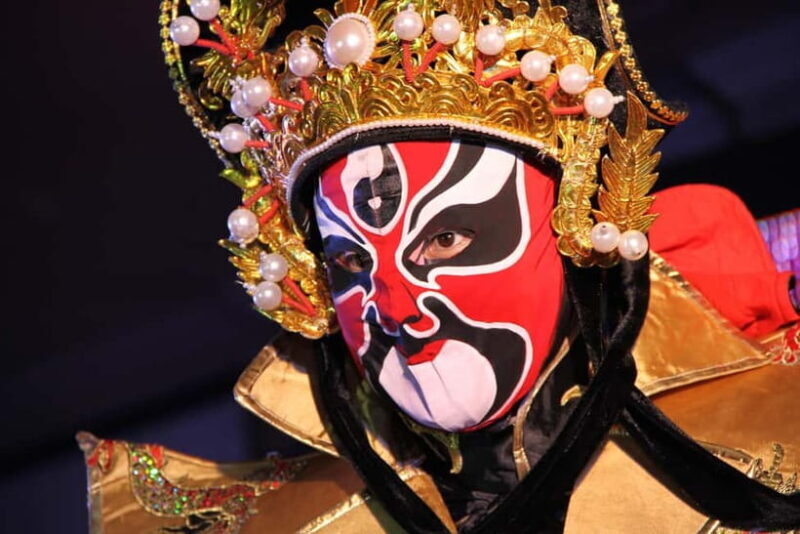 Chengdu Night: VIP Seat Opera Show or Back Alley Food Tour - Key Points