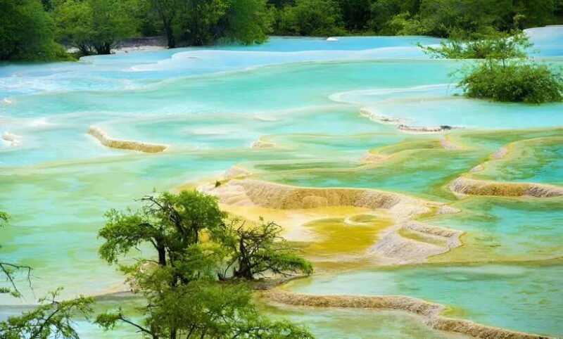 chengdu-private-2-day-huanglong-jiuzhaigou-tour-by-train