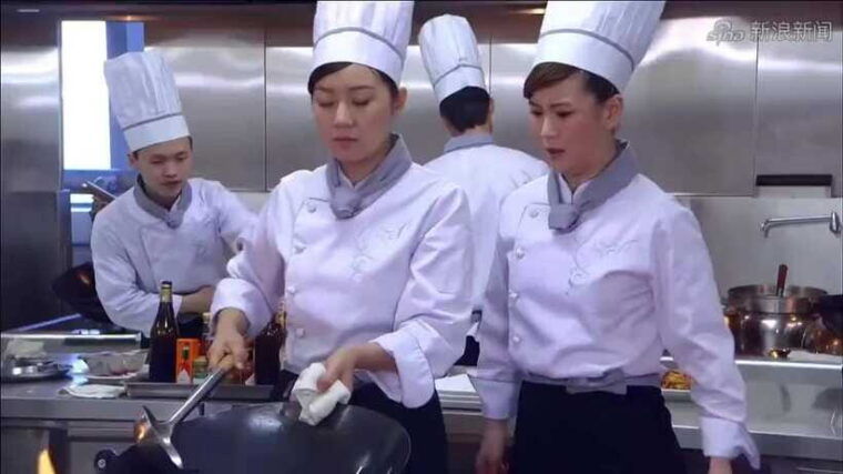 chengdu-private-panda-base-and-sichuan-cuisine-tour