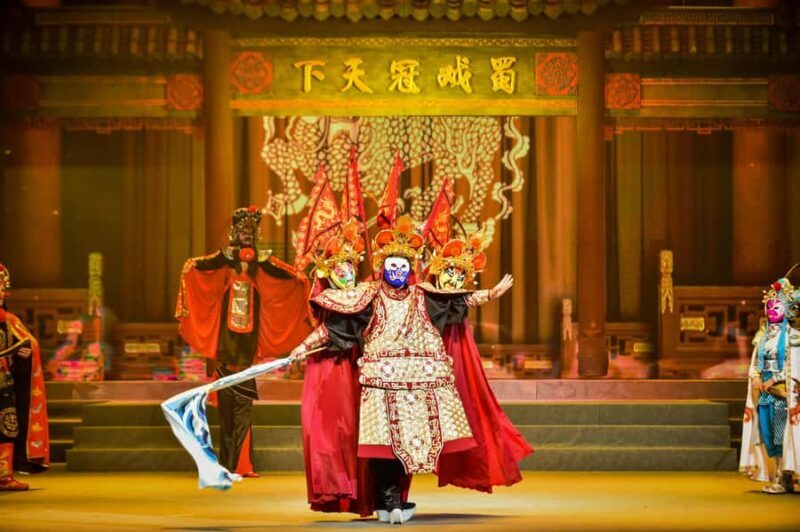 Chengdu: Sichuan Opera Show  Fu Rong Guo Cui - Authenticity and Cultural Significance