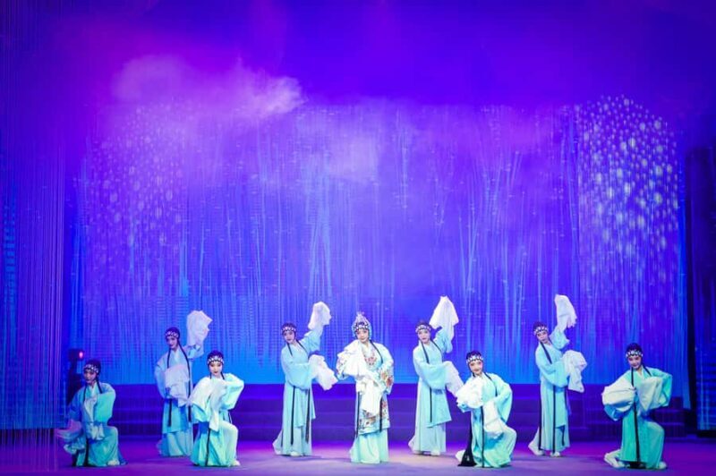 Chengdu: Sichuan Opera Show  Fu Rong Guo Cui - The Sum Up: Is It Worth It?