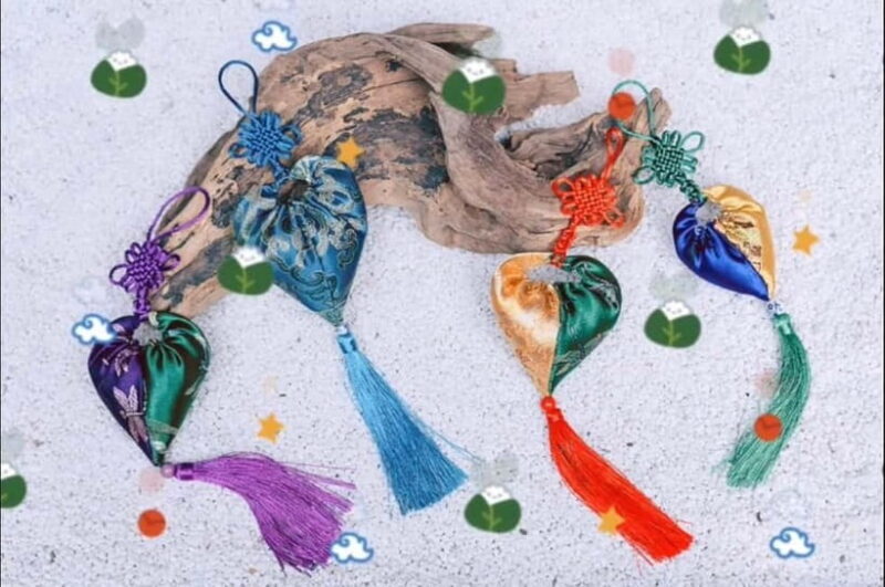 Chengdu: Traditional Handicrafts Workshop with Tea Break - The Experience in Detail