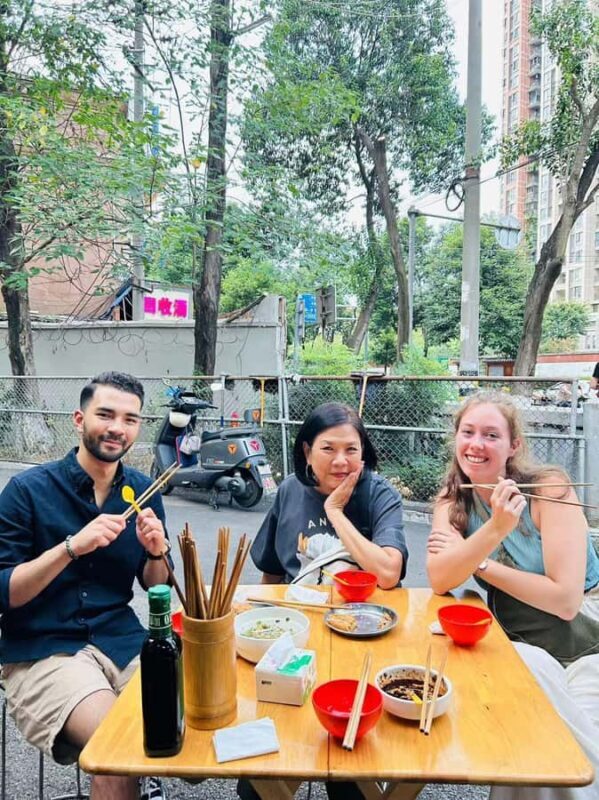 Chengdu's Hidden Bites: A Tuktuk Adventure - Food Quality and Authenticity