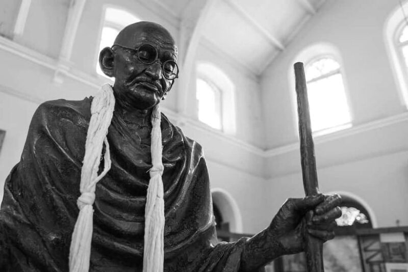 Chennai: Anjeneya and Lakshmi Temple with Gandhi Mandapam - The Itinerary in Detail
