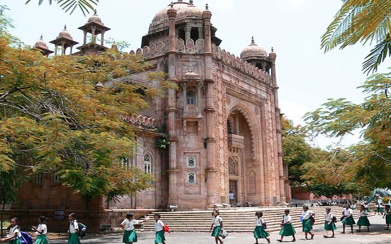 Chennai, Kapaleeshwarar Temple & Marina Beach Private Tour - Authentic Experiences and Hidden Gems