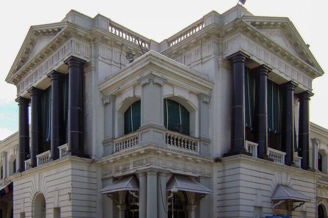 Chennai Private Vehicle Tour with English Speaking Chauffeur - Who Is This Tour Best Suited For?