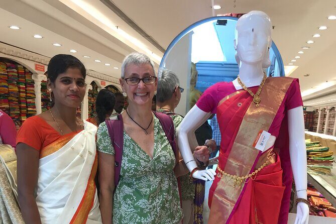 Chennai Shopping and Food Experience with Female host - The Sum Up