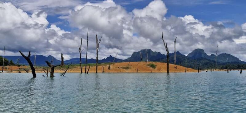 Cheow Lan Lake Adventure in the Khao Sok Jungle - A Deep Dive into the Cheow Lan Lake Adventure
