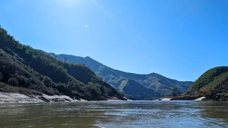 Chiang Mai: 2-Day Luang Prabang Slow Boat Tour & Hotel - Crossing into Laos: Chiang Khong and Huay Xai