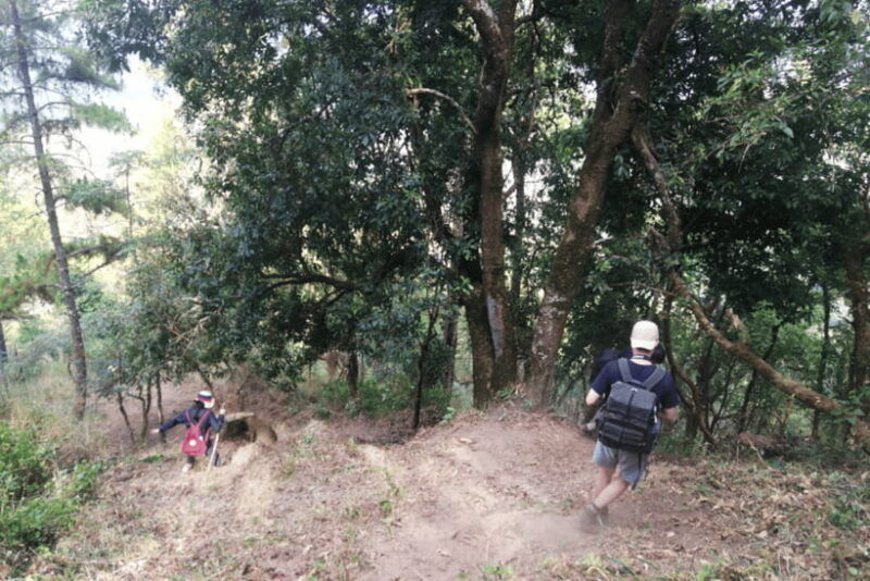 chiang-mai-2-days-trek-at-two-seasons-cliff