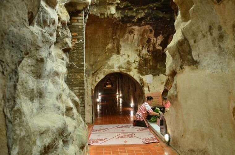 chiang-mai-4-hour-doi-suthep-wat-umong-wat-phalat-tour