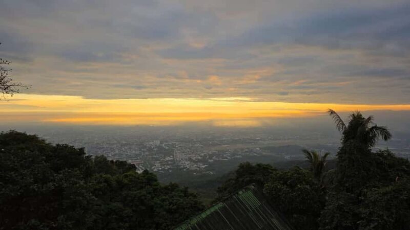 Chiang Mai: Baan Kang Wat, Doi Suthep & Temple Tour - Who Should Consider This Tour?