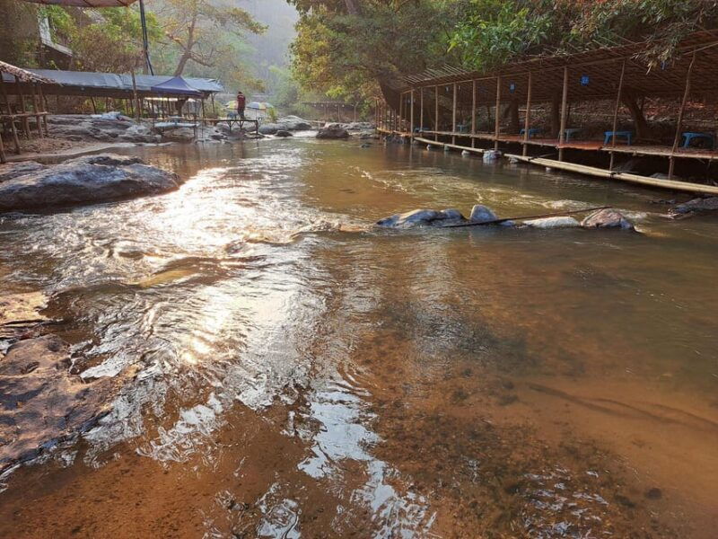 chiang-mai-bamboo-rafting-and-wat-phra-that-doi-kham