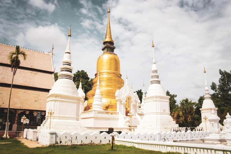 Chiang Mai: Buddhist Almsgiving and Market Tour with Meal - Key Points