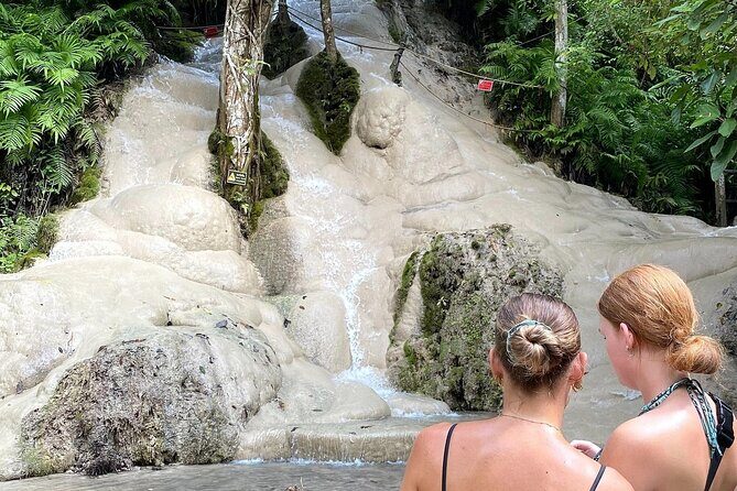 Chiang Mai Chapulin Elephant Care and Sticky Waterfall - Exploring the Chiang Mai Chapulin Elephant Sanctuary