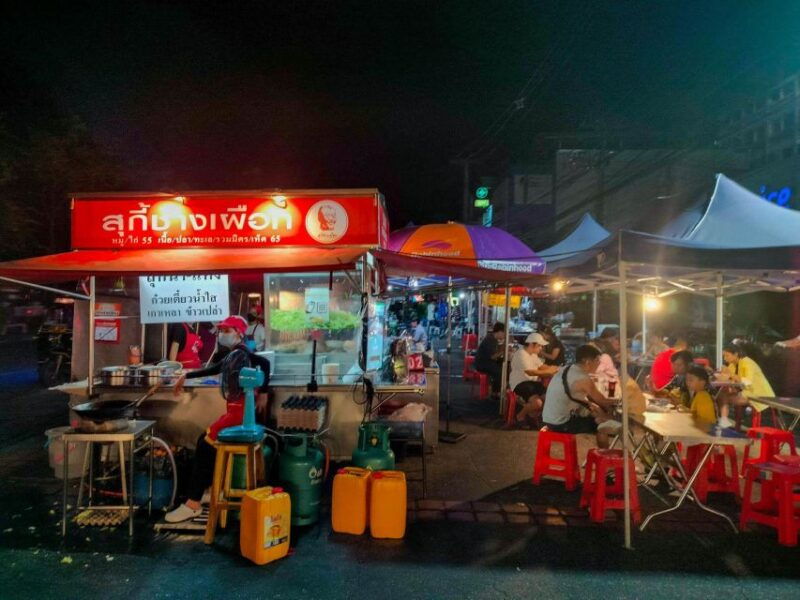 chiang-mai-chiang-mai-bar-hopping-guided-night-tour