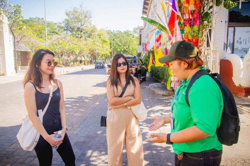 chiang-mai-chiang-mai-old-city-twilight-walking-tour