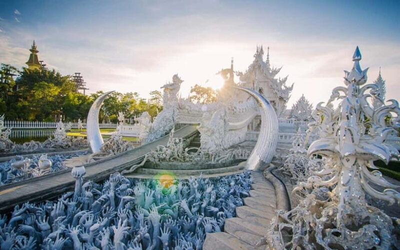 Chiang Mai: Chiang Rai Temples, Golden Triangle & Boat Tour - Key Points